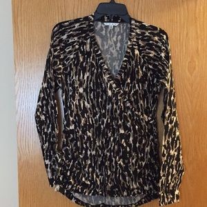 CAbi Ruched Hanky Wrap, skin print, like new L